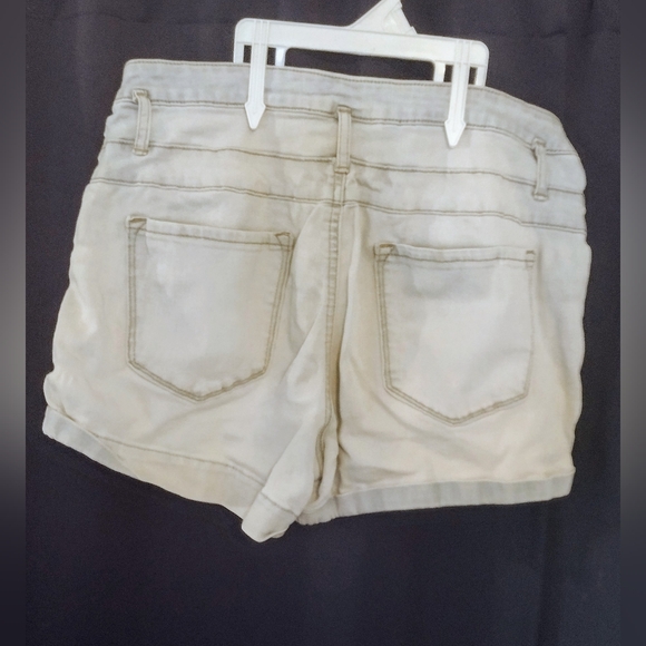 Button up jean shorts - Picture 4 of 4
